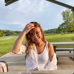 Meet your Posher, Kaleigh